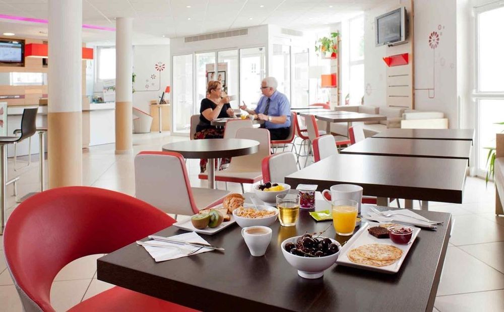 Ibis Auxerre Centre Restaurante foto